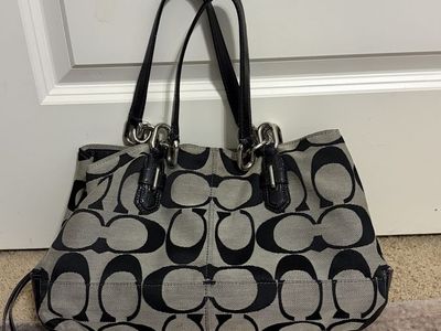 Coach Signature C Canvas & Leather Shoulder Bag Purse Black Grey