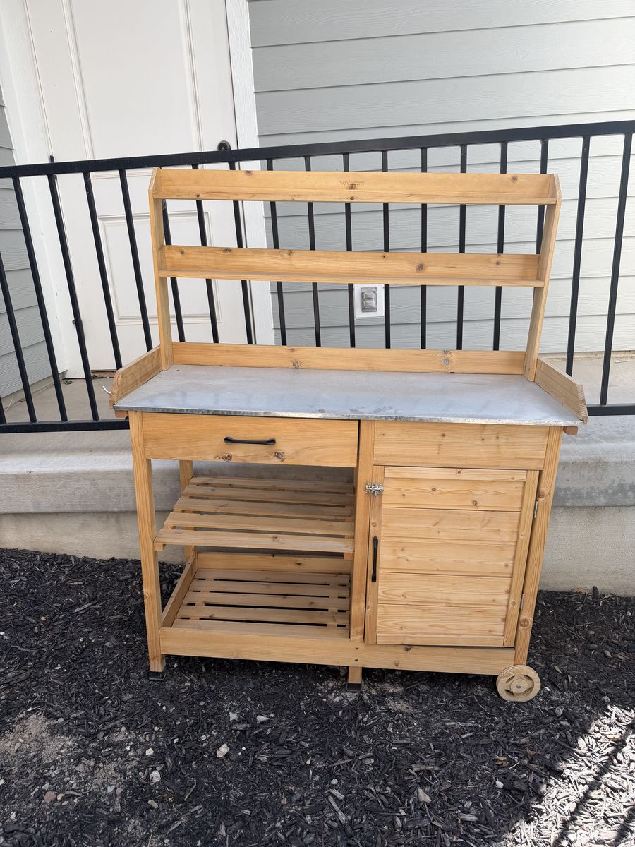 FREE- Gardening Table
