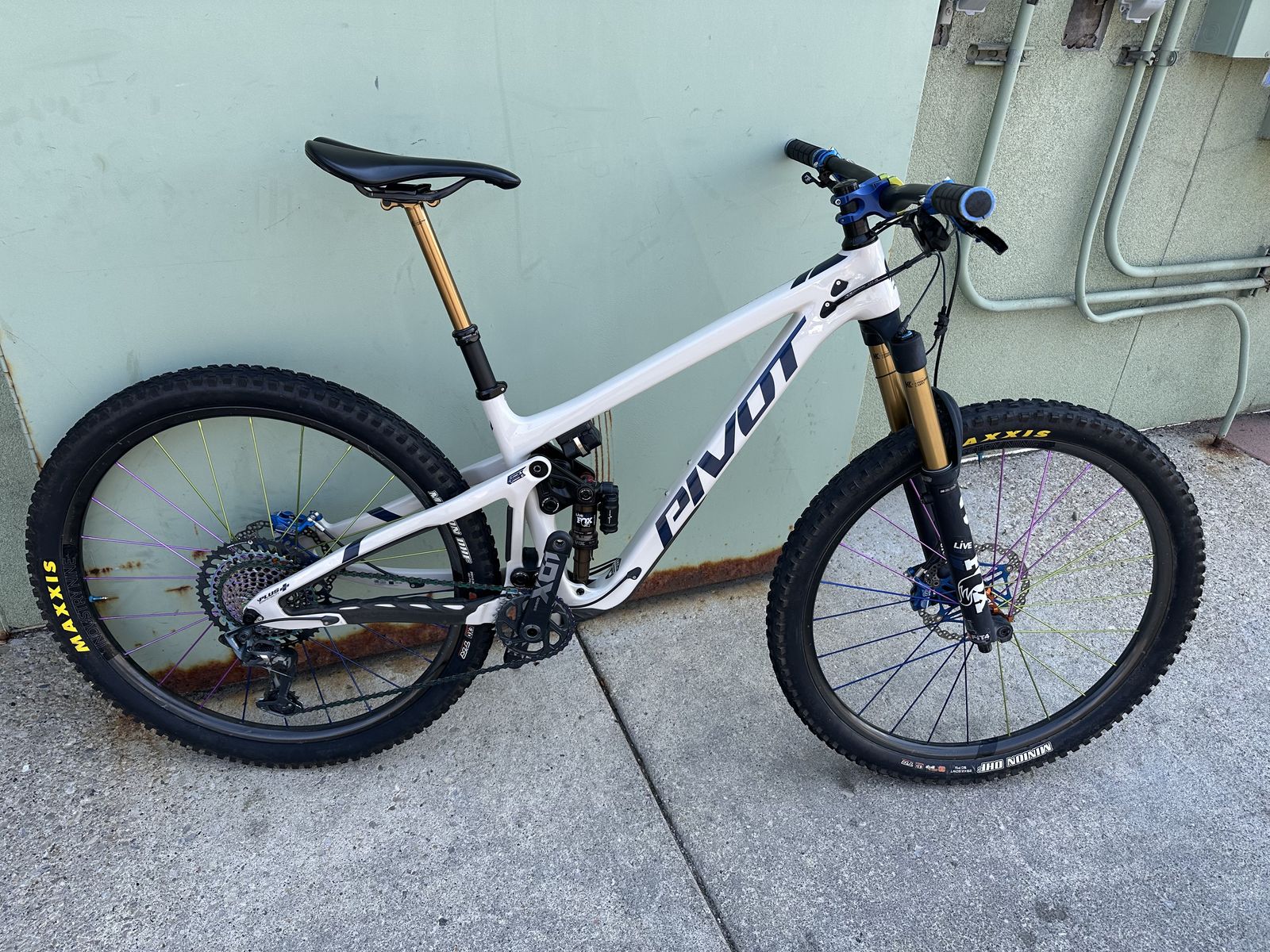 2020 Pivot Switchblade medium