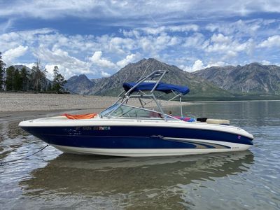 2000 Sea Ray 210 Signature