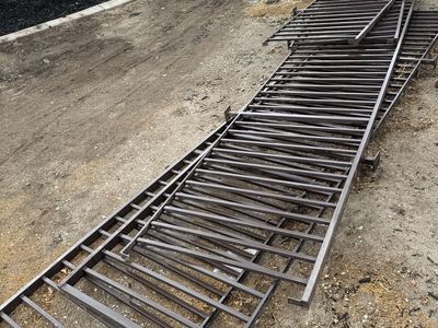 Pending pickup— Free Iron Deck Railing