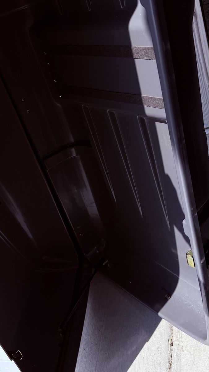 Main image 3