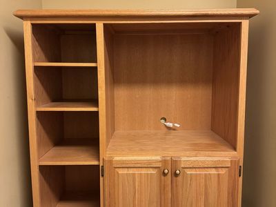 Beautiful Handcrafted Oak Cabinet