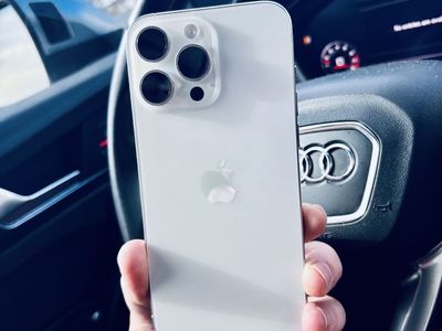 iPhone 15 Pro Max 512 Gb White And Silver