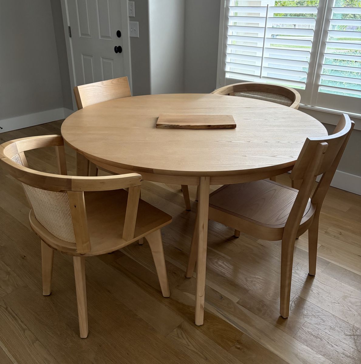 kitchen table and chairs