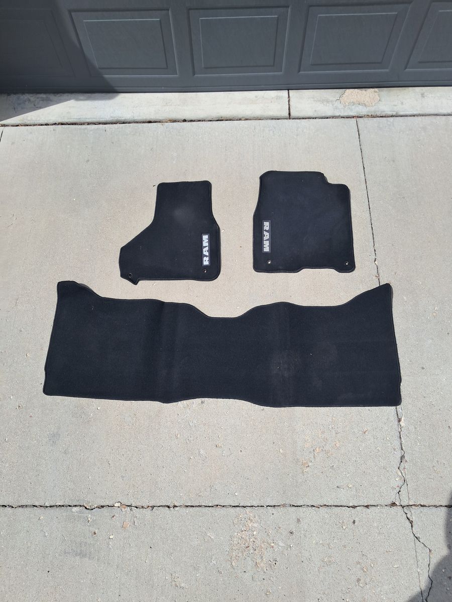Dodge Ram floor mat set 2017