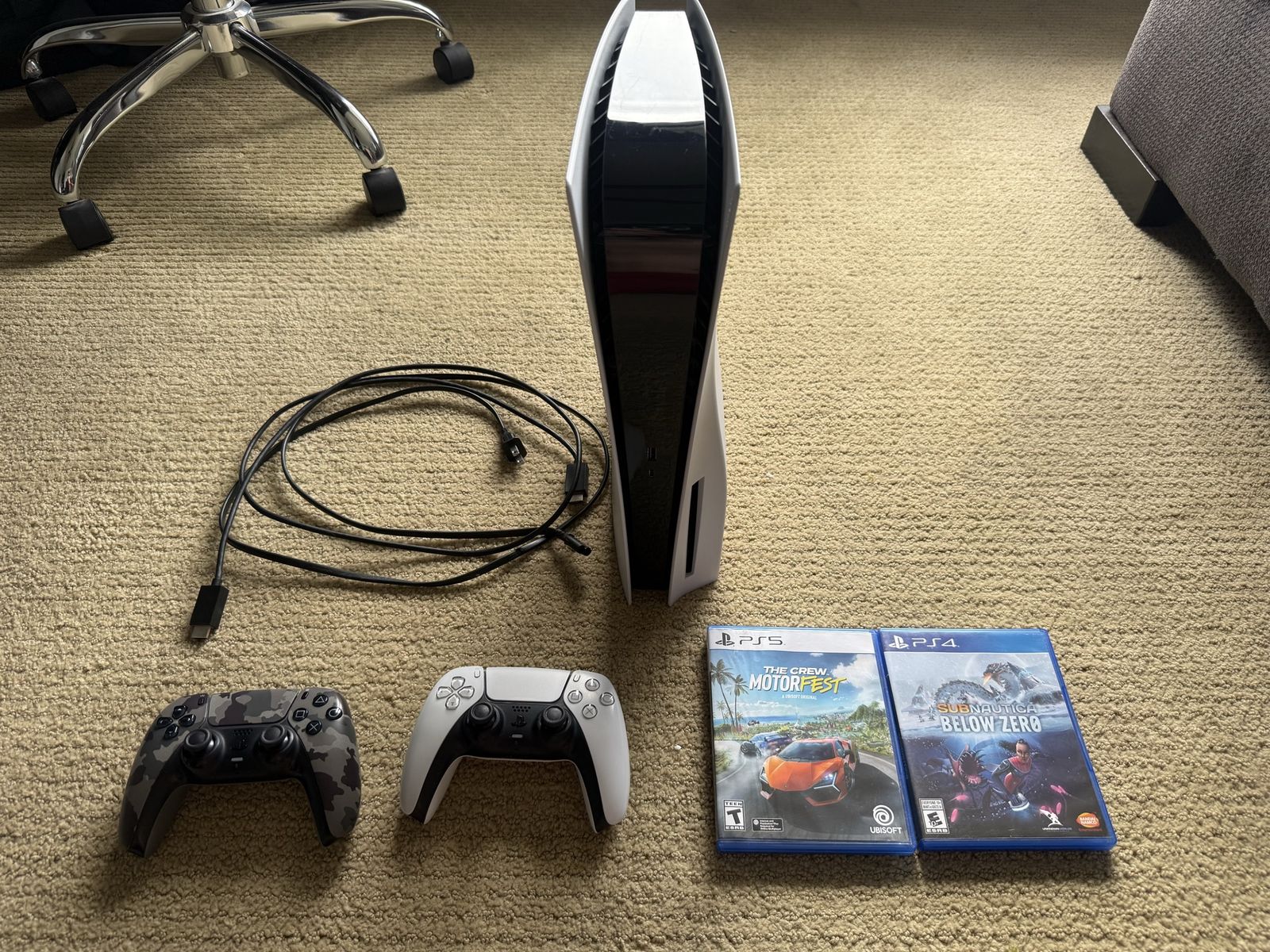 PS5 Disc Edition + Bundle