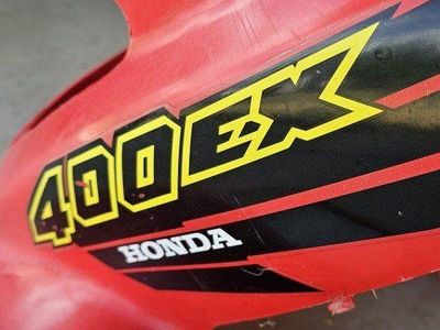 Honda TRX 400 Red Plastic Body Fender Fairing - Damaged fits years 1999-2004