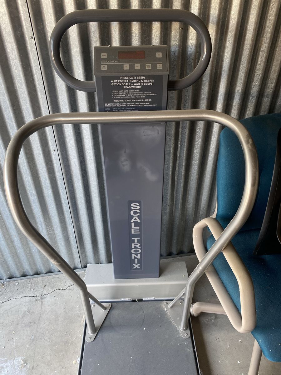 Scale-Tronix Medical Standing Platform Scale 880 lbs / 400 kg