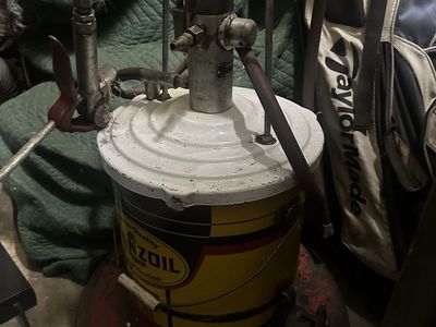 Vintage Pennzoil Lubrication Pump and Tank System