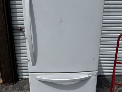 LG refrigerator