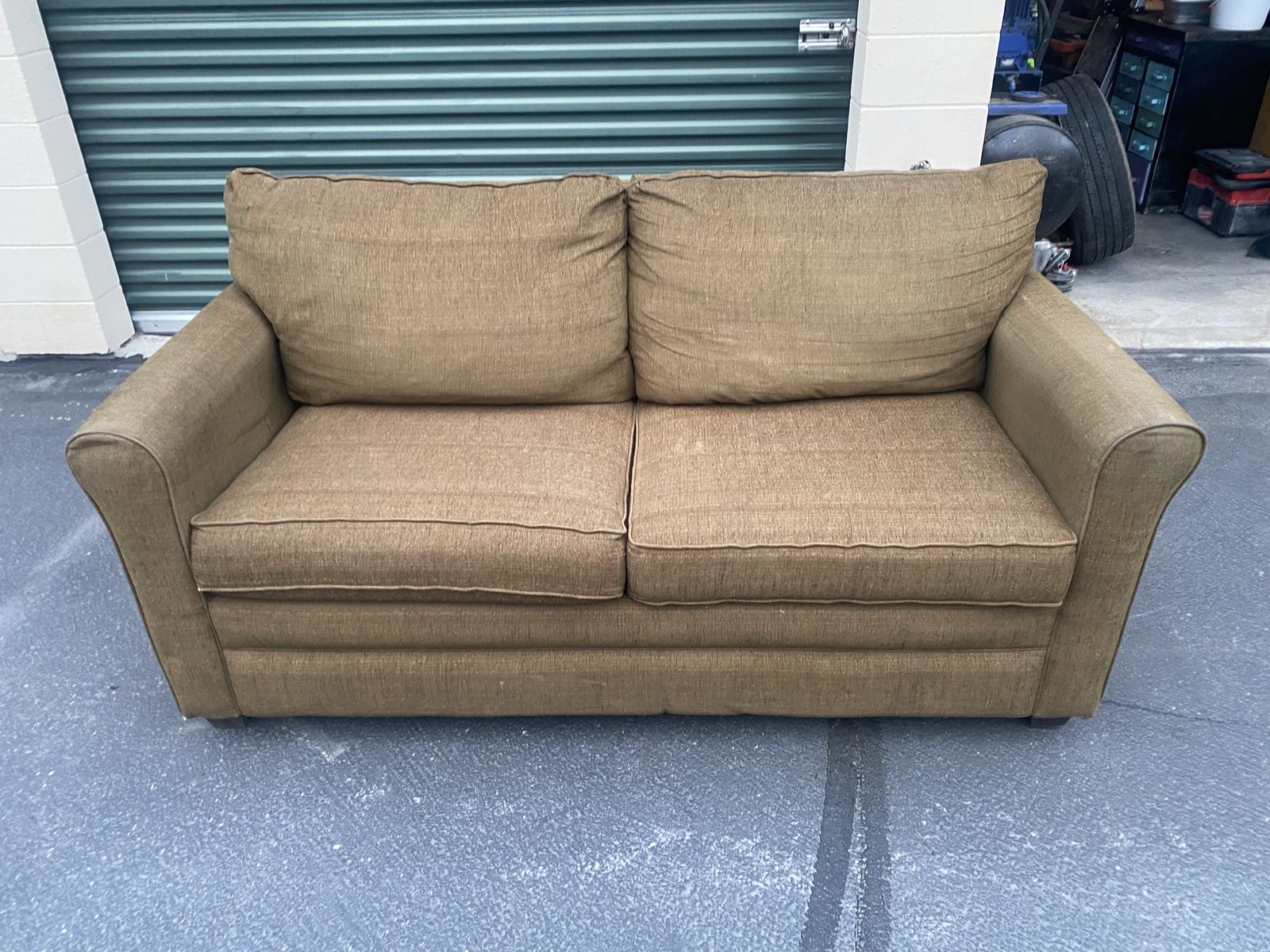 La-Z-Boy Genuine Sleeper Loveseat/Sofa - Green/Brown, Excellent Condition, Comfortable
