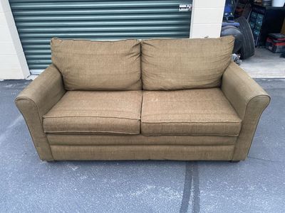 La-Z-Boy Genuine Sleeper Loveseat/Sofa - Green/Brown, Excellent Condition, Comfortable