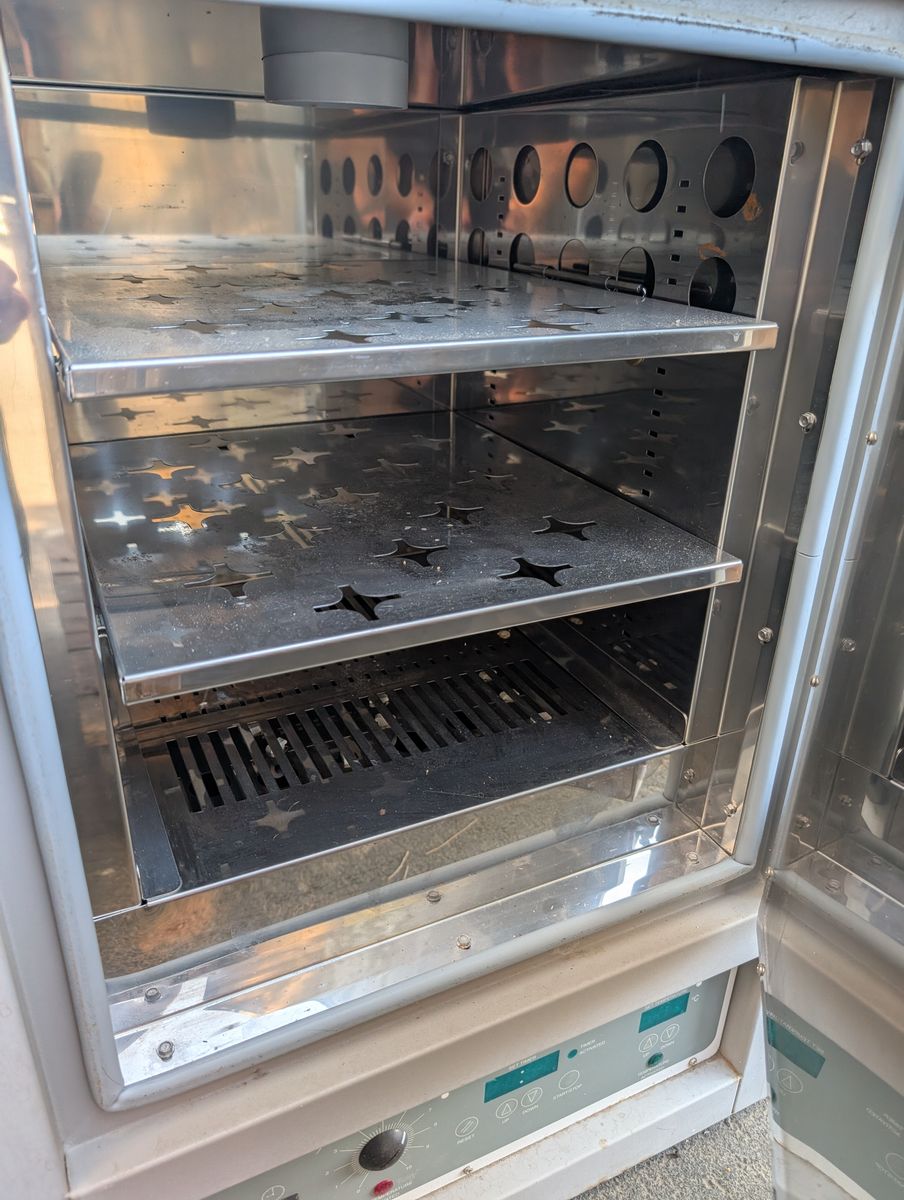VWR Shel-don 1330GM Laboratory Oven