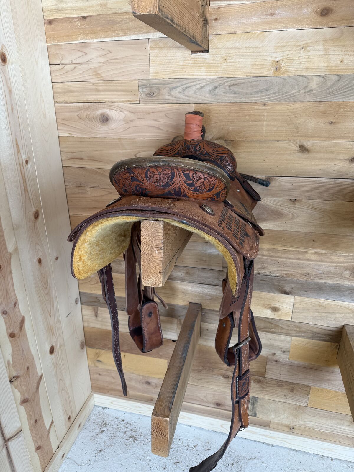 15 in Rope Saddle