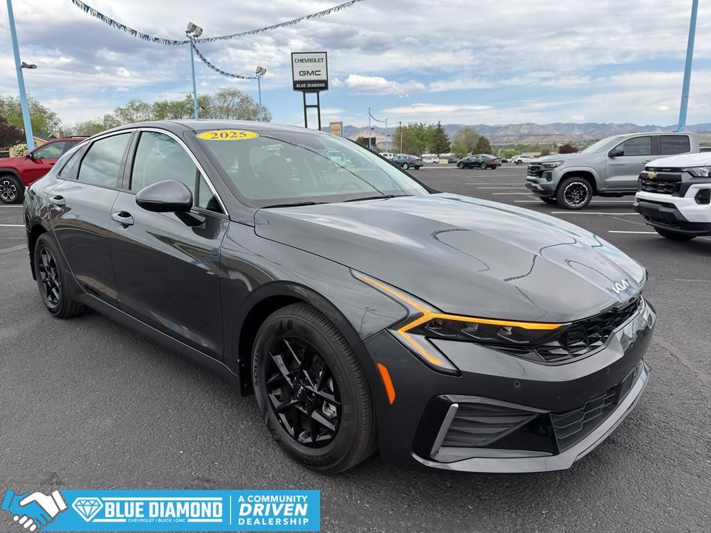 2025 Kia K5 LXS