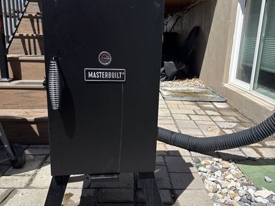 Masterbuilt Upright Smoker
