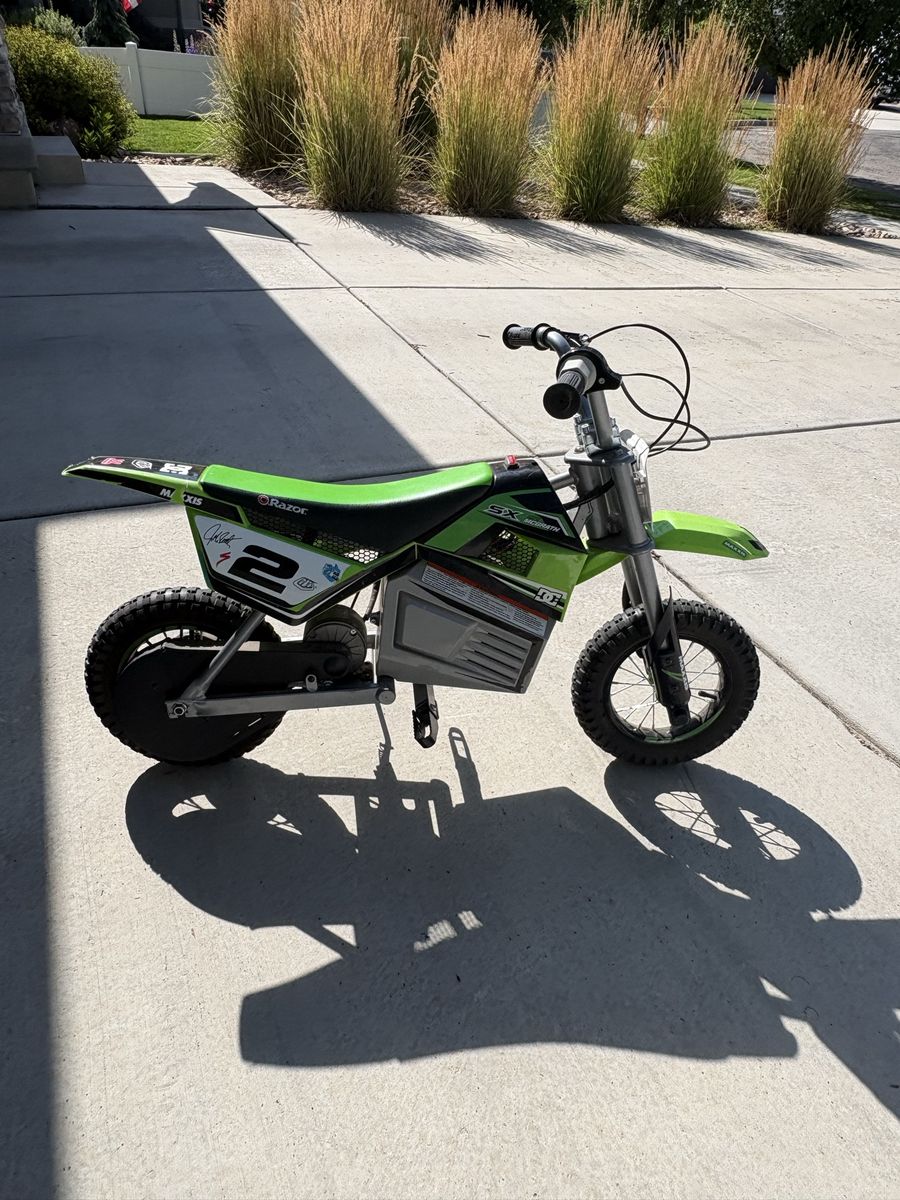 Razor 350 Dirt Bike