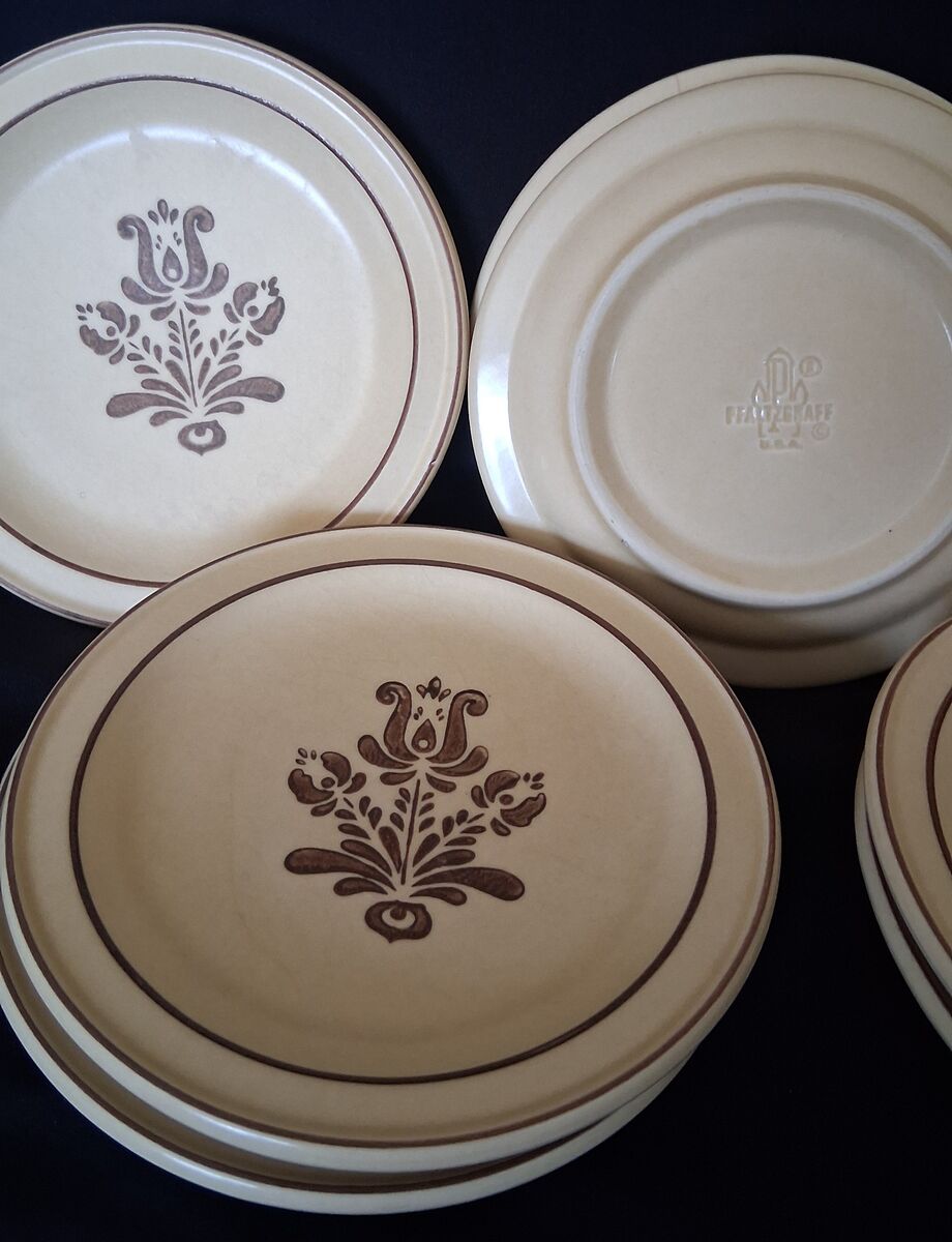 PFALTZGRAFF SALAD PLATES (VILLAGE PATTERN)
