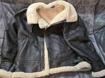 Overland Classic Sheepskin B-3 Bomber Leather Jacket Size L w/Hood