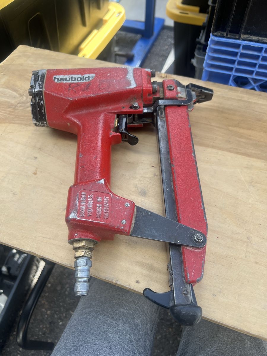 Haubold pneumatic Stapler Gun