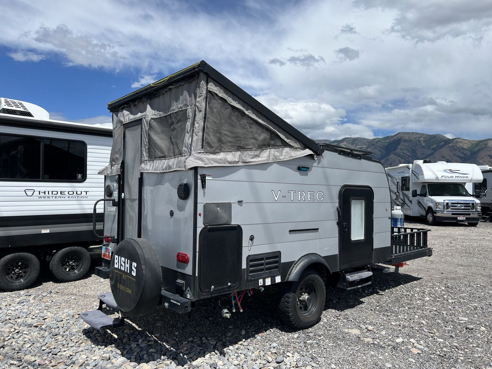 2022 COACHMEN V-TREC V4