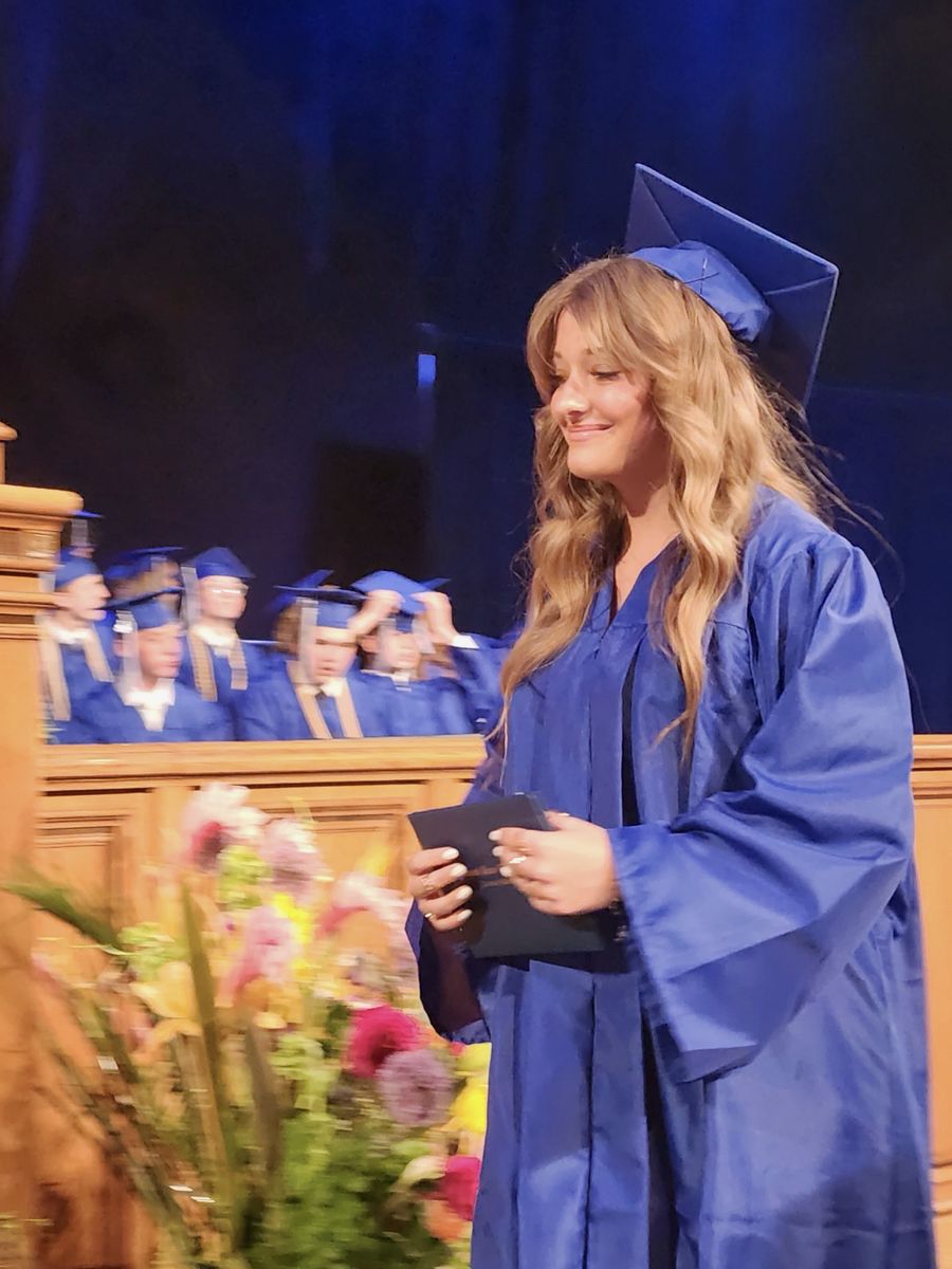 Blue Graduation Cap and Gown Set - 5’04”-5,06”