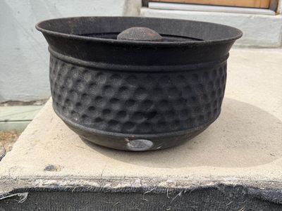 Metal hose pot