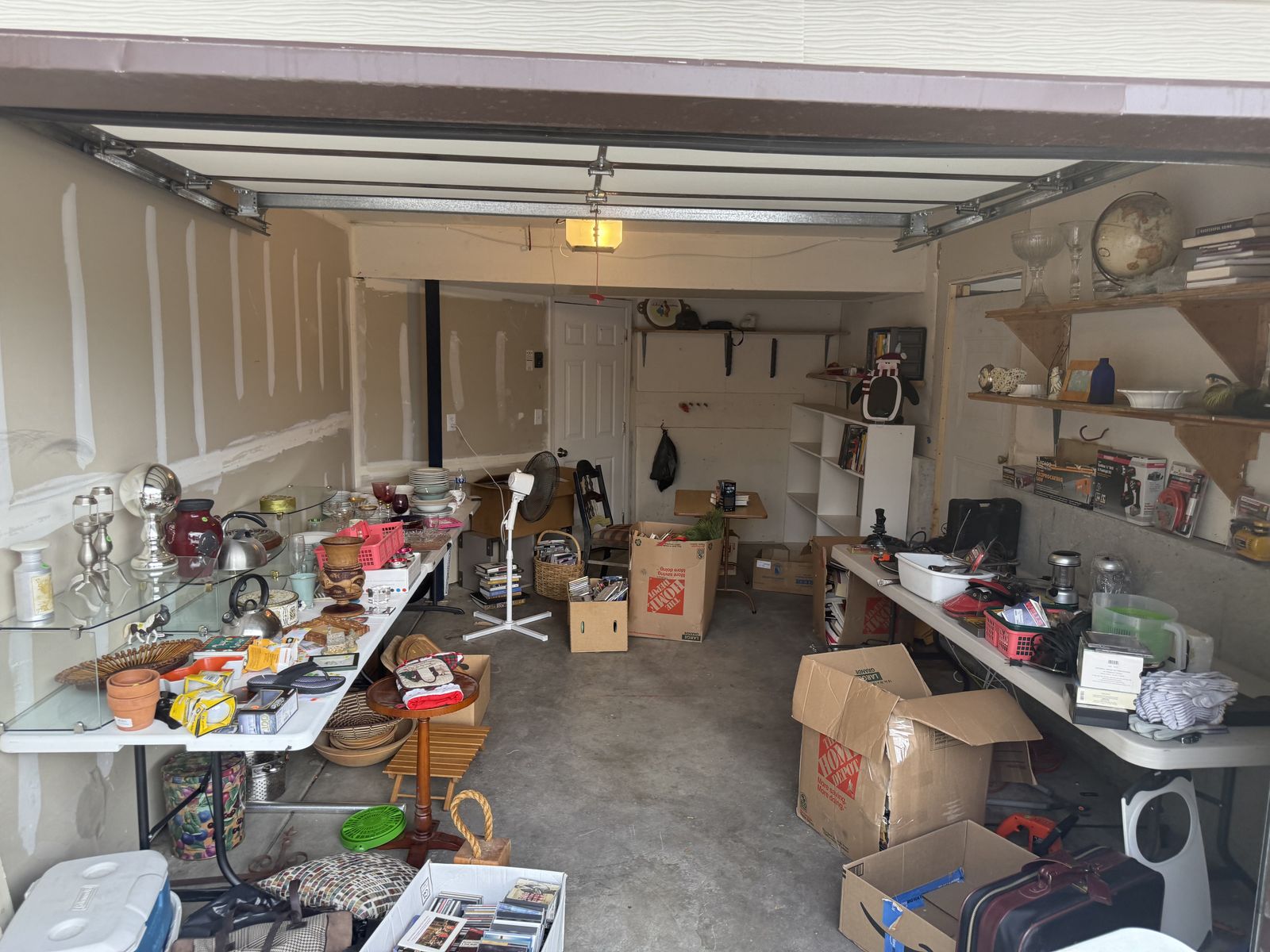 Tools, books, CD's, Vinyl, video games, clothes and treasures sale.
