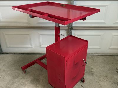 Tool Storage w/ Adjustable Tray