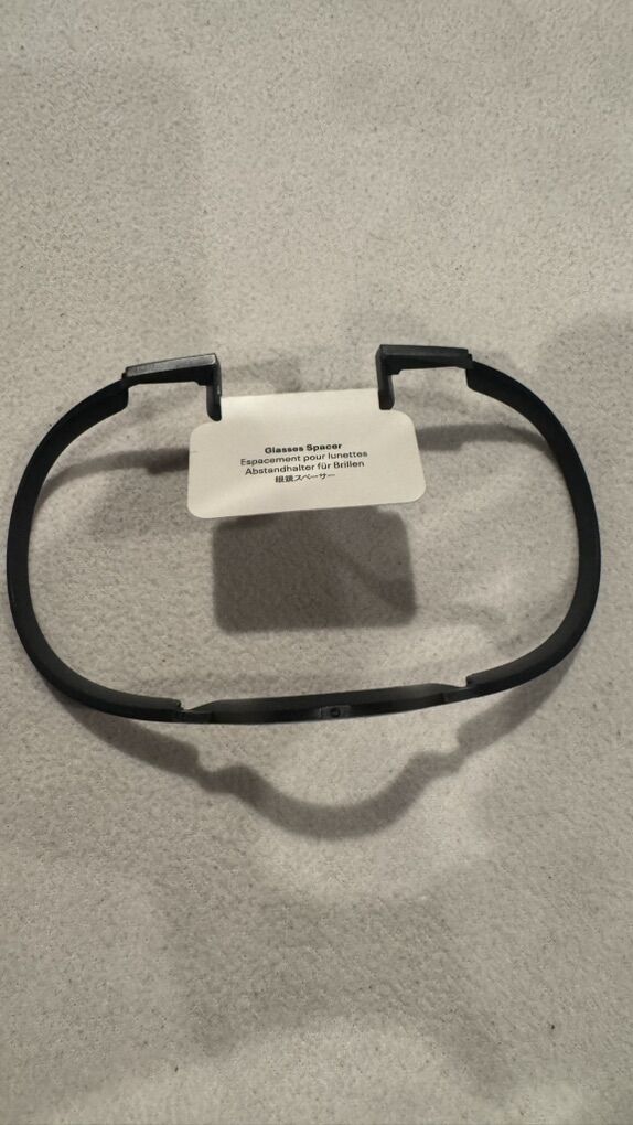 Meta Quest 2 - Brand New Glasses Spacer
