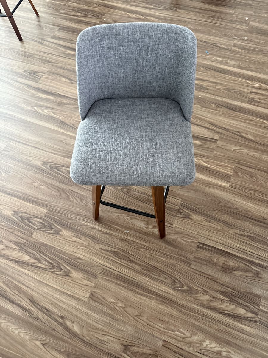 Main image 4
