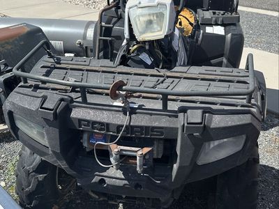 2004 Polaris 700 ATV Quad with Storage Box and Winch