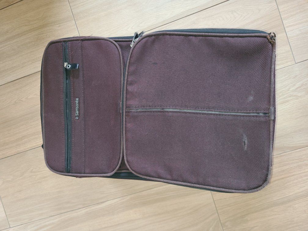 samsonite carry on suitcase