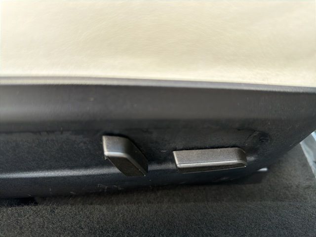 Main image 31