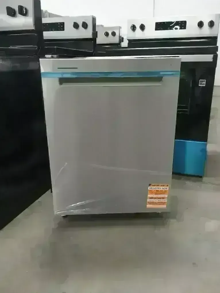 NEW WHIRLPOOL STAINLESS DISHWASHER W 3RD RACK