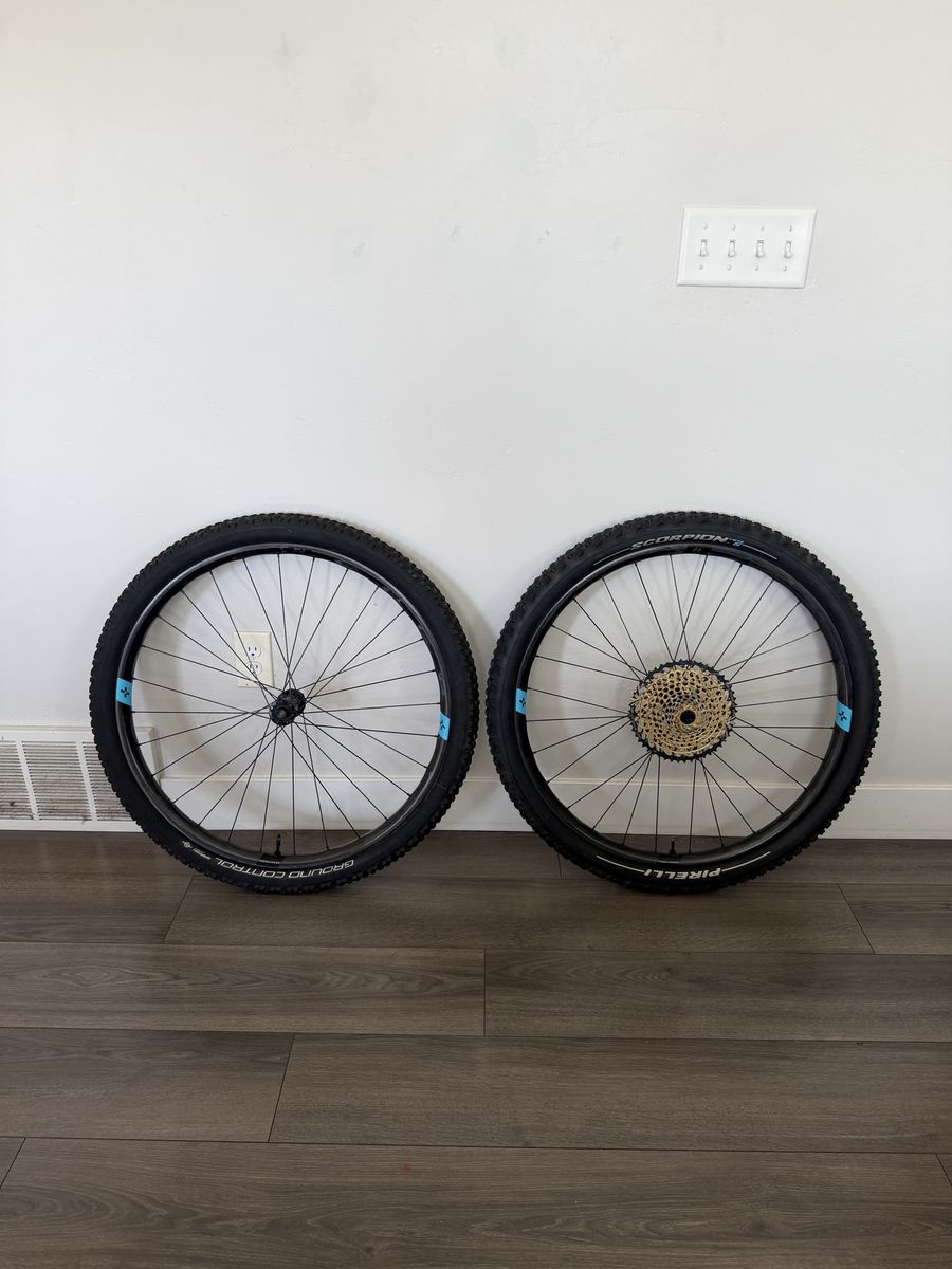 Forge+Bond i9 hydra carbon 29inch wheelset