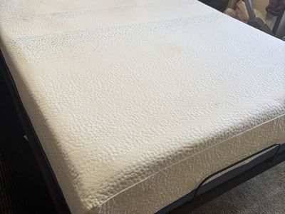 Queen Size Adjustable Bed With Remote