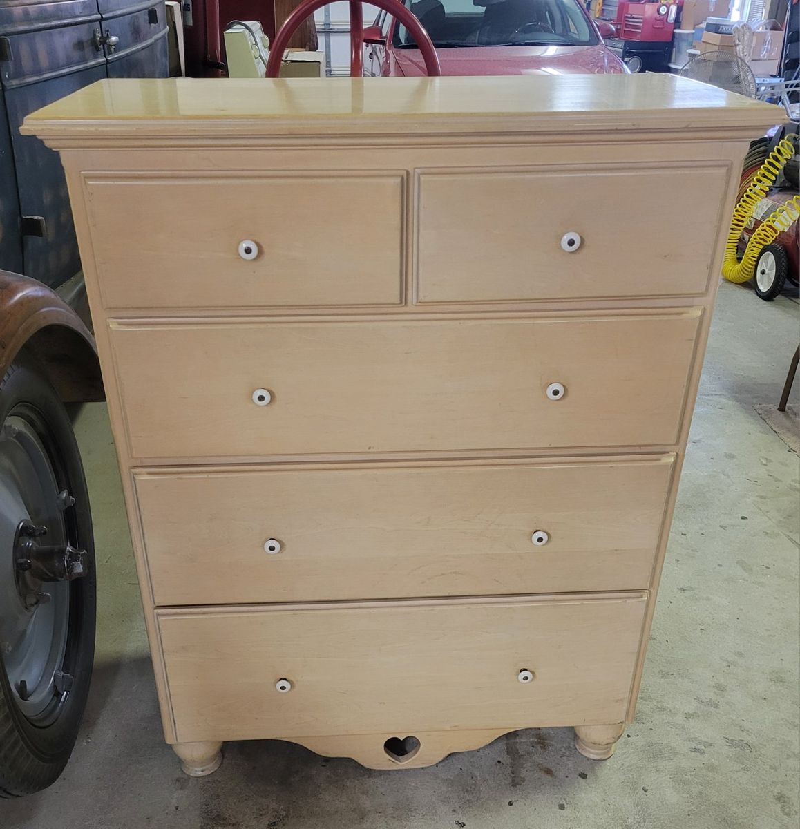 Light Wood 5-Drawer Dresser with Heart Cut-out Base
