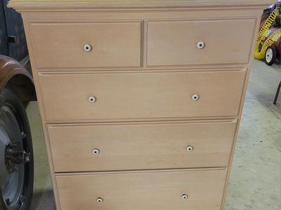 Light Wood 5-Drawer Dresser with Heart Cut-out Base