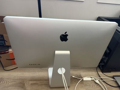 Apple 27" Thunderbolt Display + USB-C Adapter (Works w/ Modern Macs)