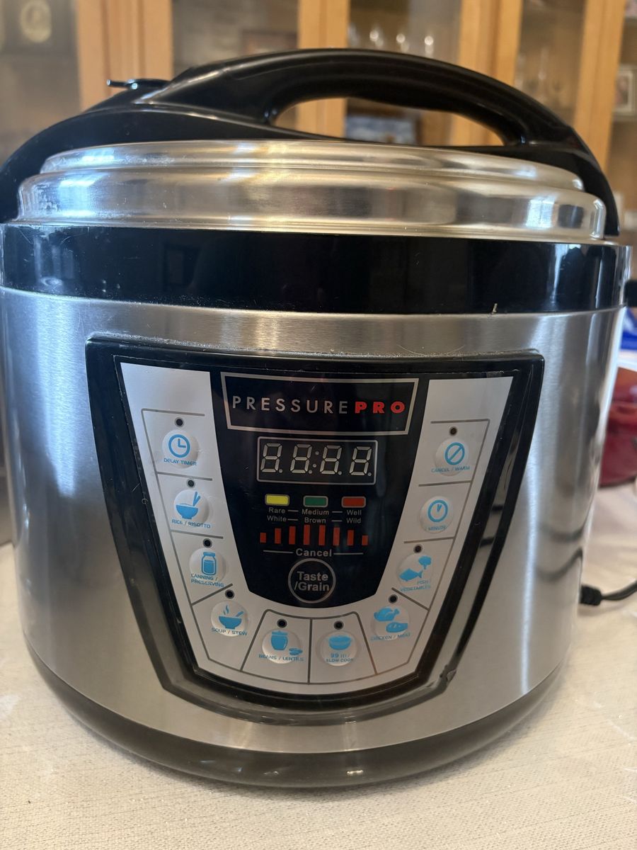 Eletric pressure pan very large, perfect for canning