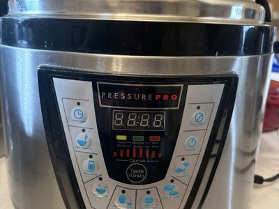 Eletric pressure pan very large, perfect for canning