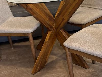 Dining table and 3 chairs
