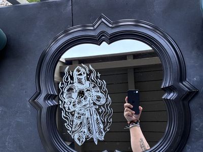 Mirror engraving