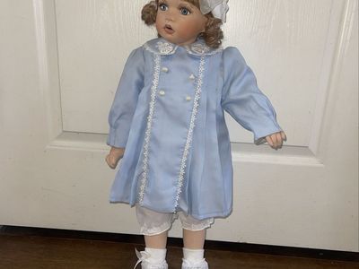Paradise Galleries- Treasury Collection, "Alyssa" By Kathy Smith-Fitzpatrick, 24 Inch