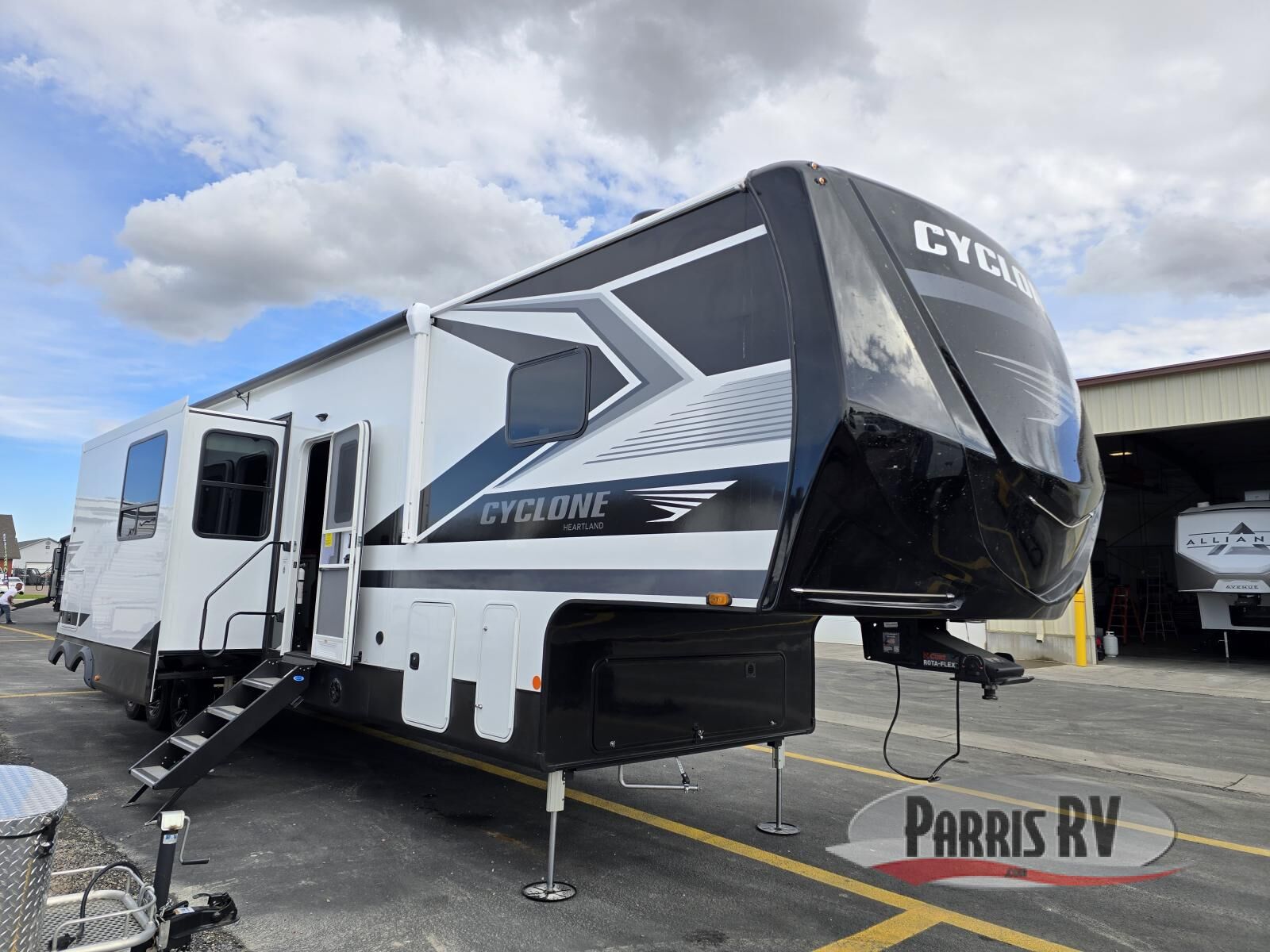 New 2026 Heartland Cyclone 3913