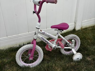 Huffy Sea Star Girls Starter Bike