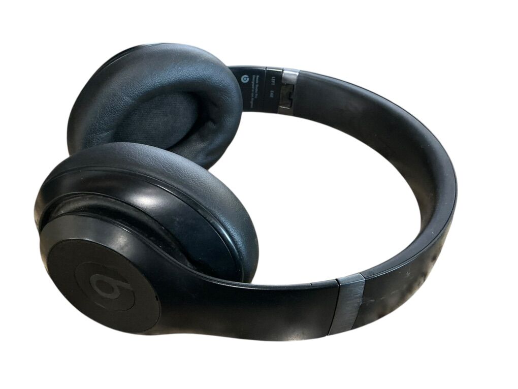 Beats Audio Headphones-E75009301