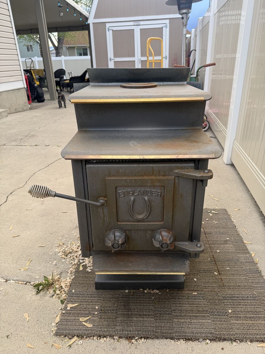 Wood burning stove/heater